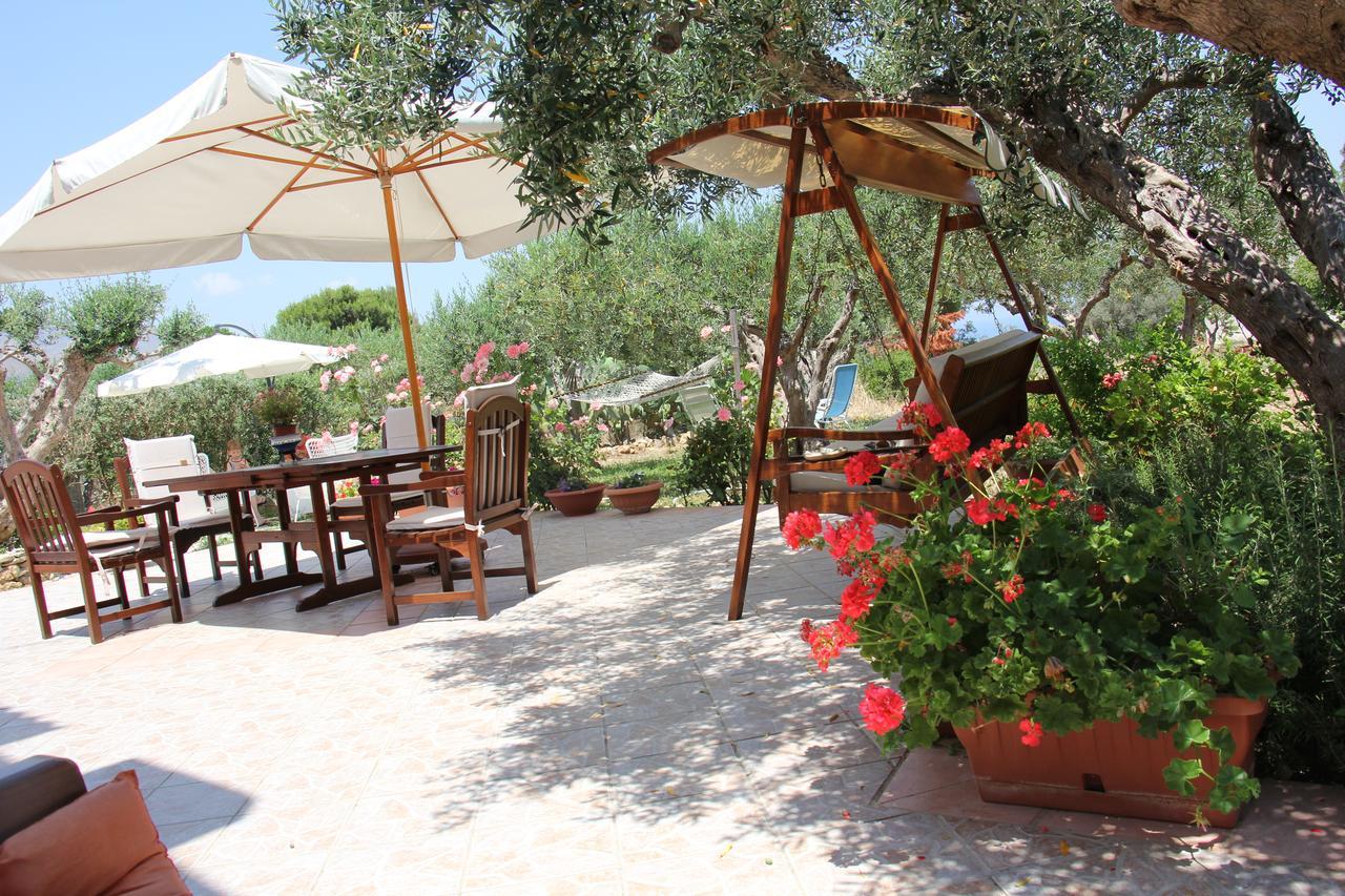 Uliveto House Bed & Breakfast Castellammare del Golfo Exterior photo