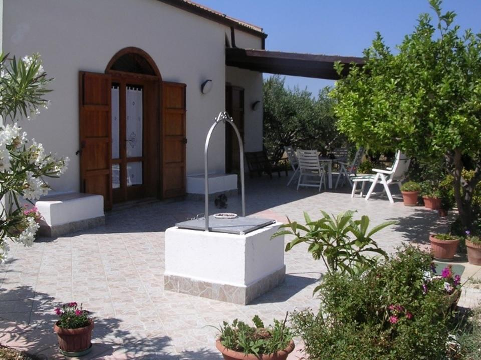 Uliveto House Bed & Breakfast Castellammare del Golfo Exterior photo